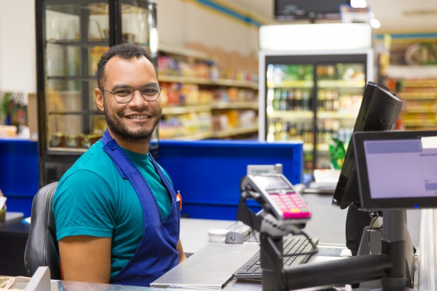 Operador de caixa de supermercado